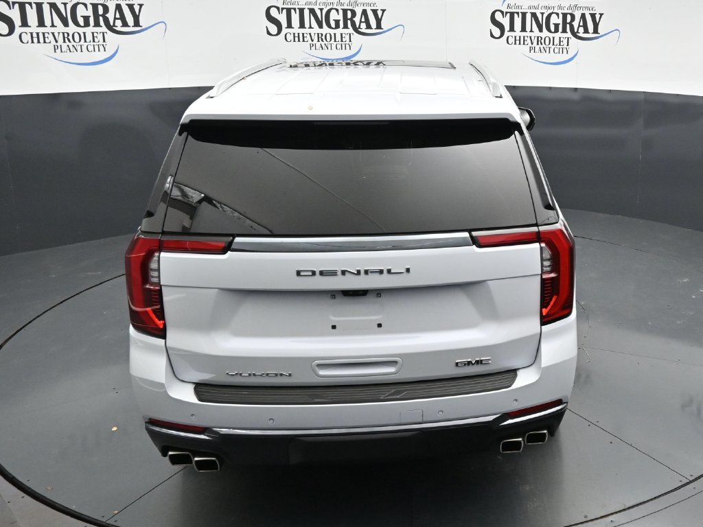 Certified 2026 GMC Yukon Denali Ultimate w/ LPO, Floor Liner Package AWD/4WD image 23