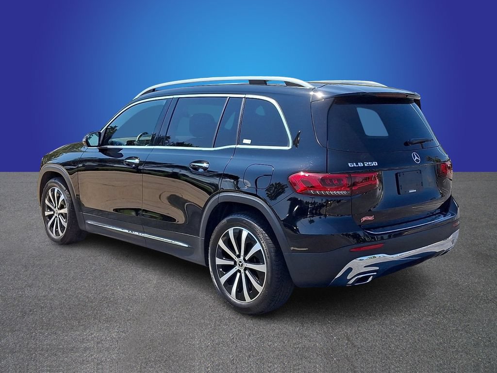 Used 2023 Mercedes-Benz GLB 250 4MATIC image 6