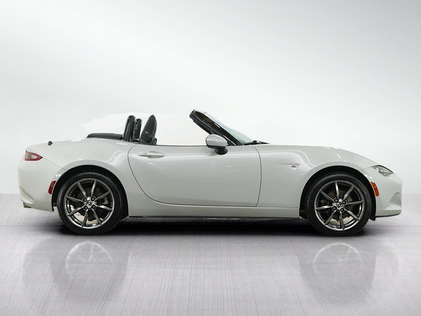 Used 2016 MAZDA MX-5 Miata Grand Touring RWD image 7