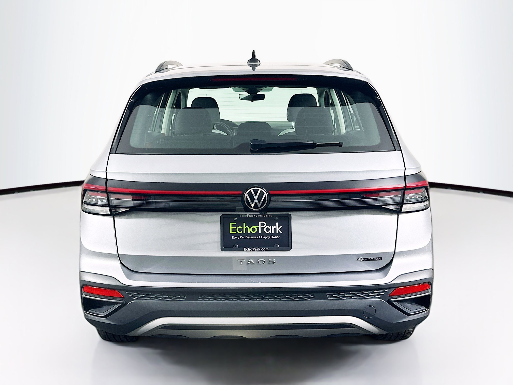 Used 2025 Volkswagen Taos S AWD/4WD image 7