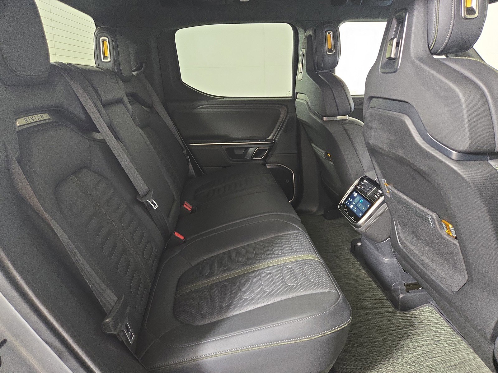 Used 2023 Rivian R1T Adventure image 22