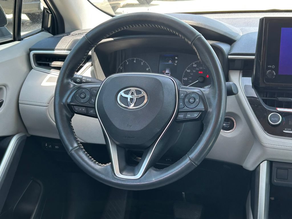 Certified 2023 Toyota Corolla Cross LE FWD image 35