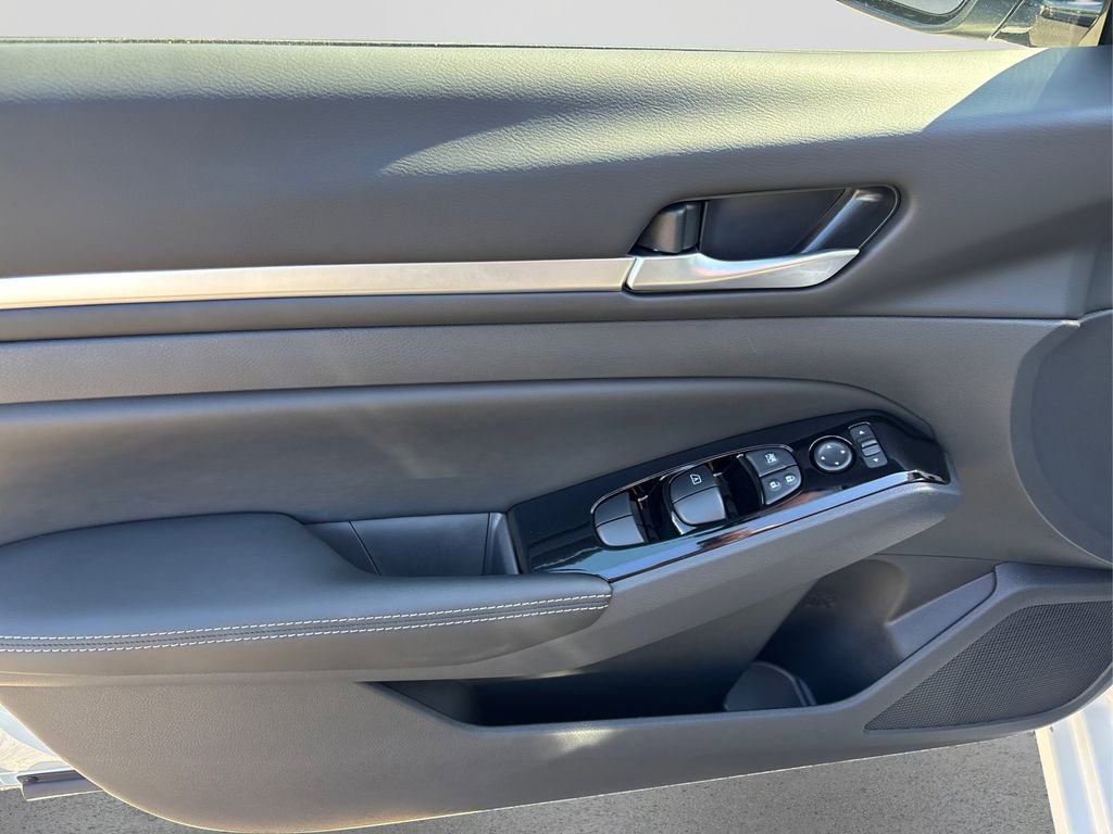 New 2025 Nissan Altima 2.5 SL image 23