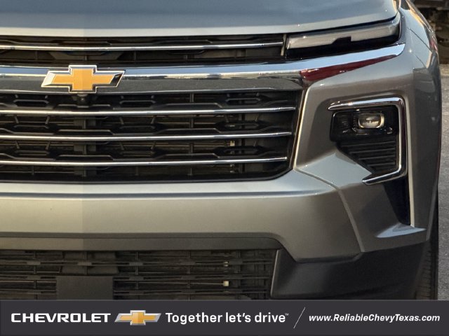 Used 2026 Chevrolet Traverse LT w/ Driver Confidence Package FWD image 9