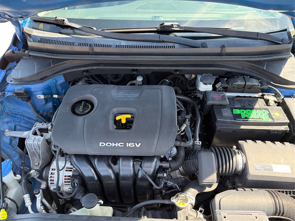 Used 2017 Hyundai Elantra Limited w/ Limited Tech Package 08 image 12