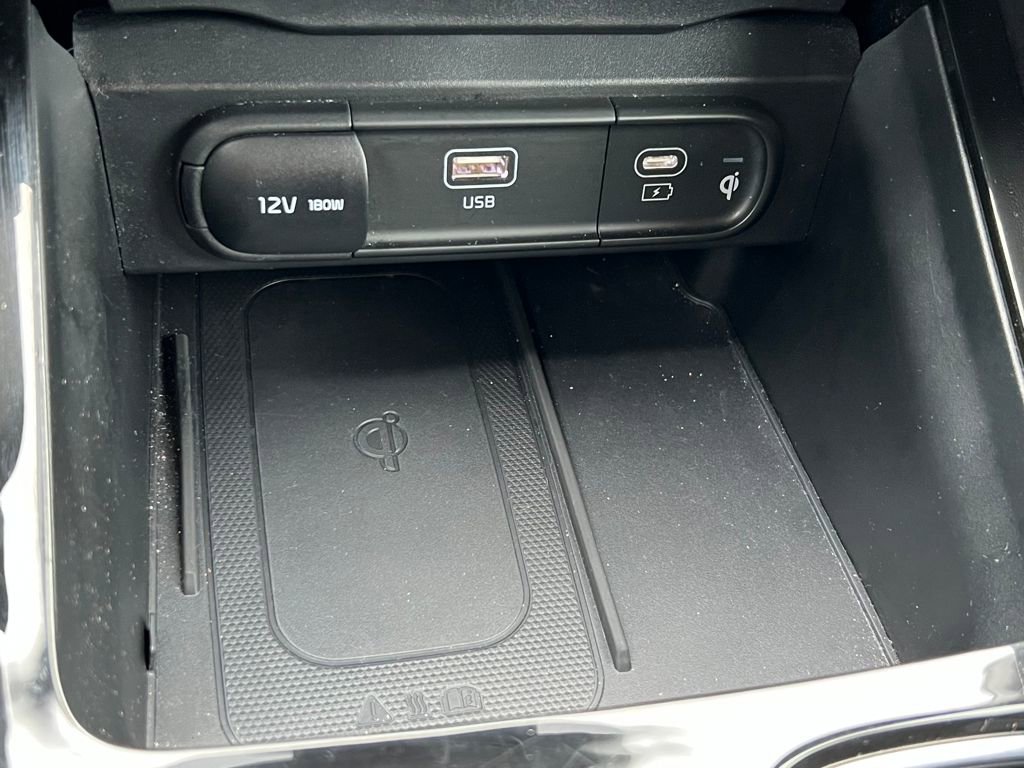 Used 2025 Kia Telluride S image 32