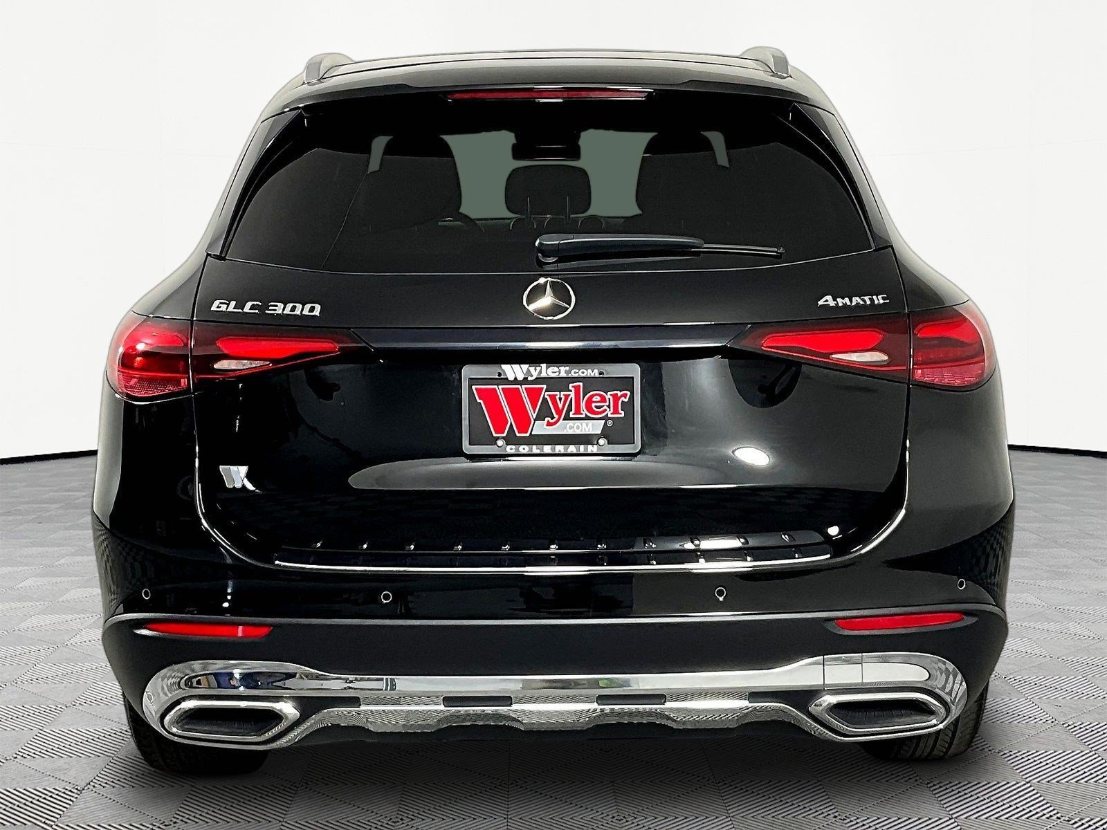 Used 2023 Mercedes-Benz GLC 300 4MATIC image 5