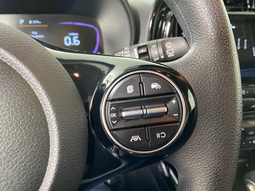 Certified 2023 Kia Soul S image 15
