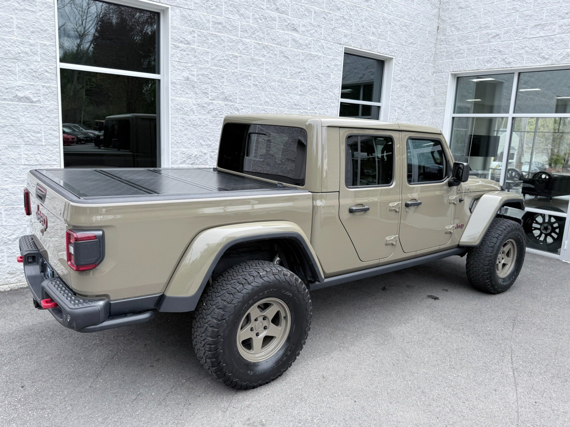 Used 2020 Jeep Gladiator Rubicon AWD/4WD image 23