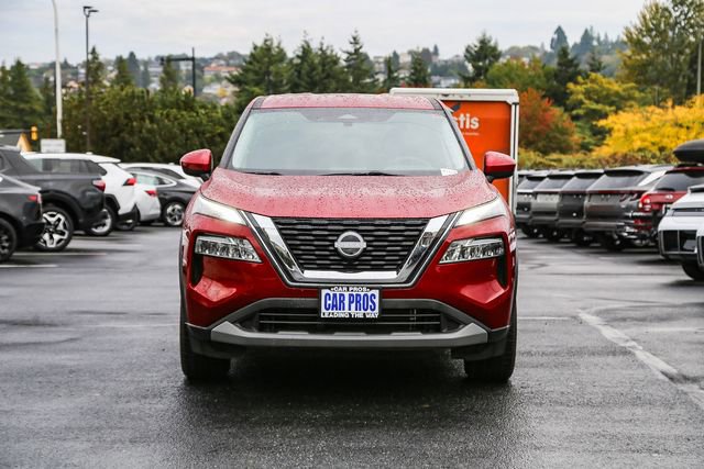 Used 2023 Nissan Rogue SV image 3