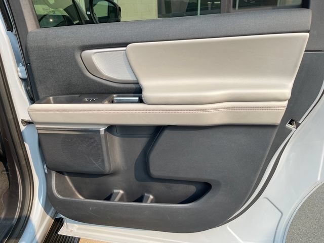 Used 2025 Ford Expedition Max Active AWD/4WD image 39
