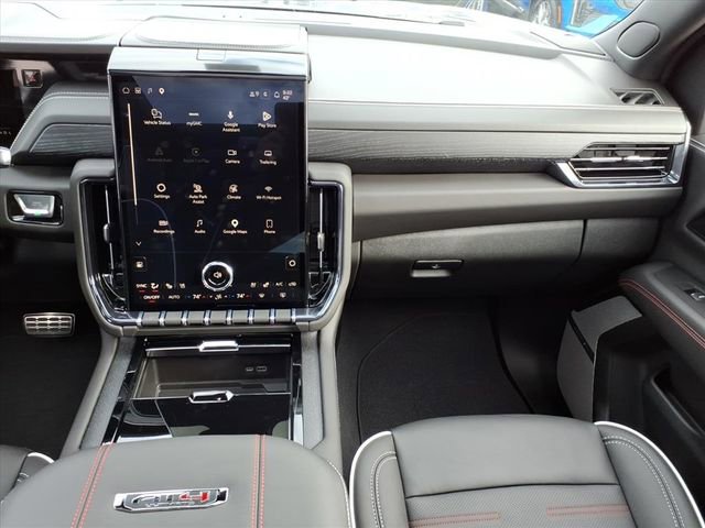 New 2026 GMC Yukon AT4 Ultimate AWD/4WD image 19