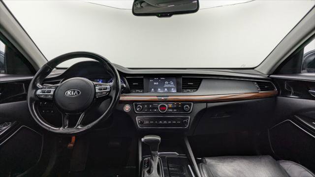 Used 2019 Kia Cadenza Premium image 24