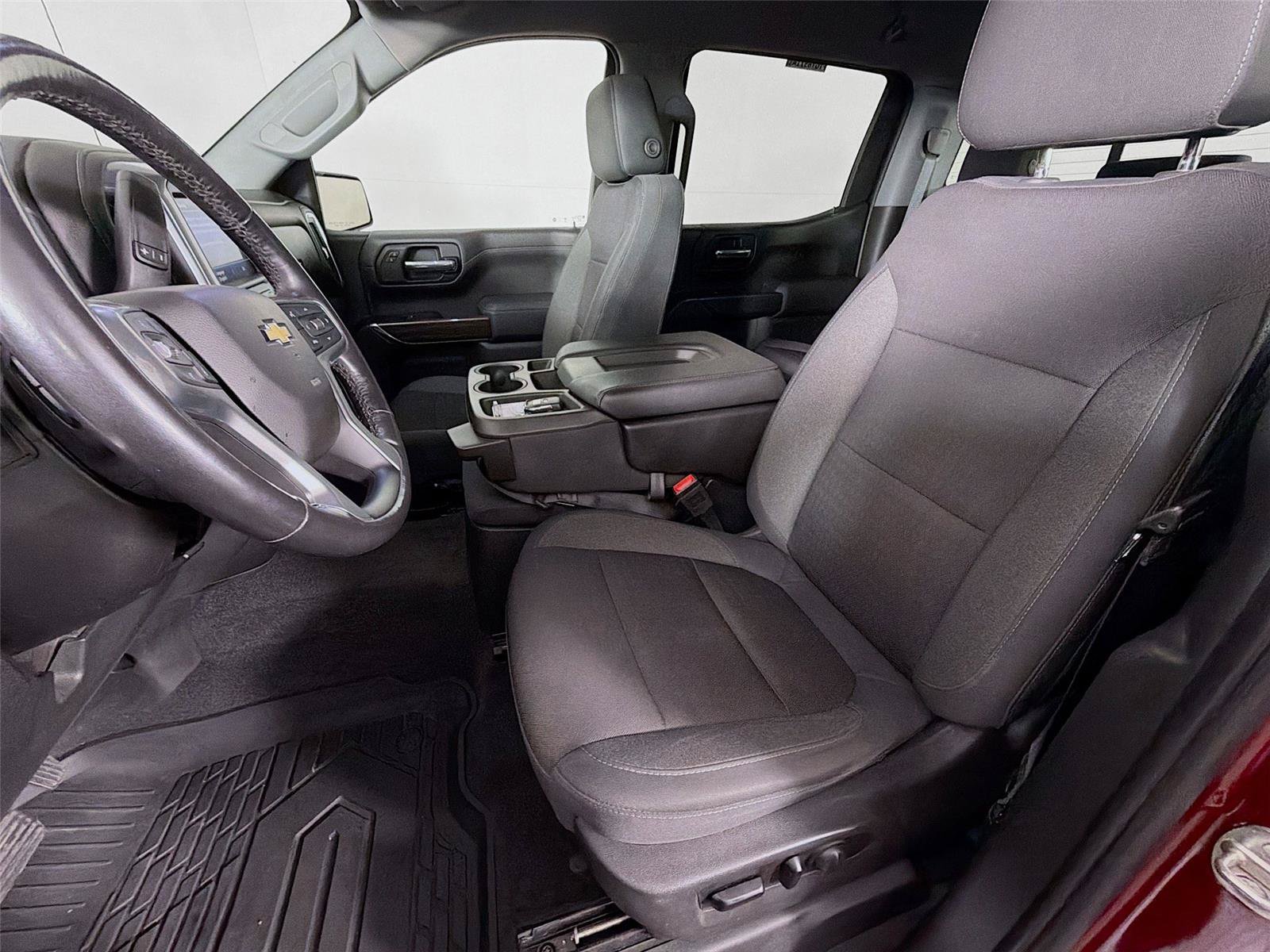 Used 2019 Chevrolet Silverado 1500 LT w/ All-Star Edition AWD/4WD image 2