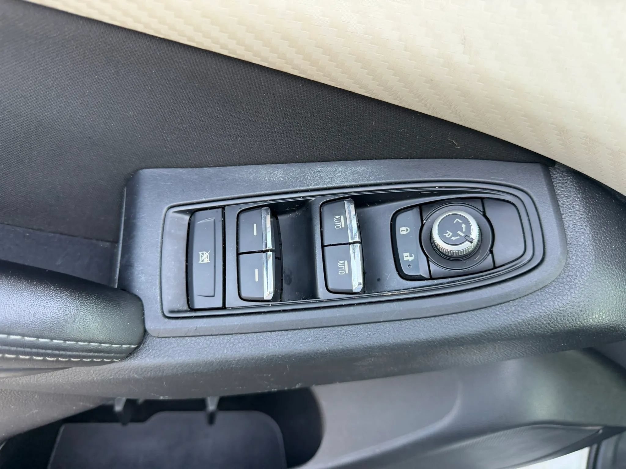 Used 2019 Subaru Ascent Premium AWD/4WD image 13