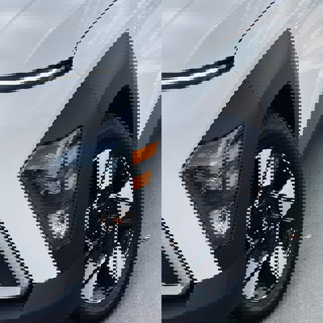 Used 2025 Hyundai Kona SEL image 8