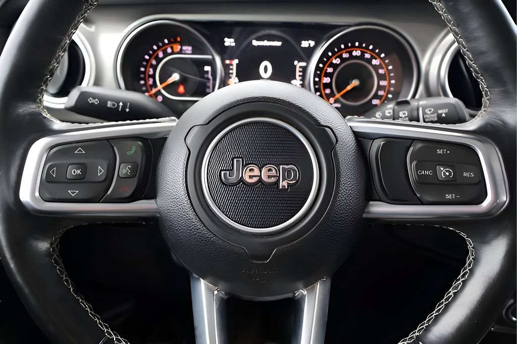 Used 2022 Jeep Wrangler Unlimited Sahara w/ Cold Weather Group AWD/4WD image 20