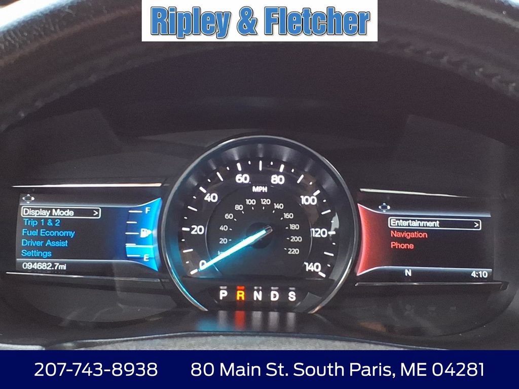 Used 2017 Ford Explorer XLT w/ Equipment Group 202A AWD/4WD image 25