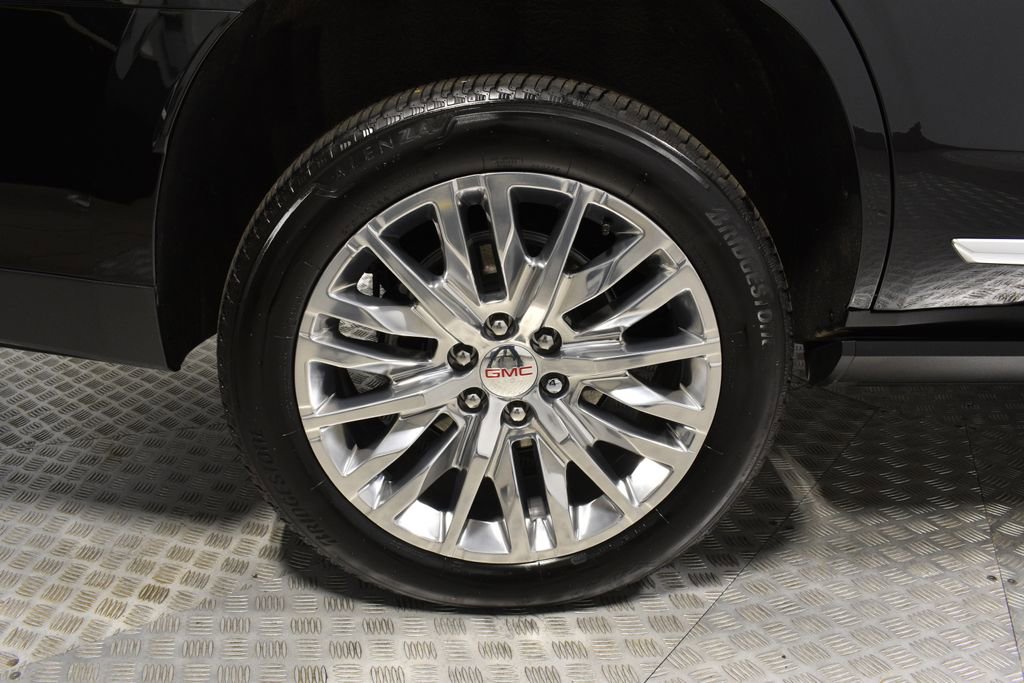 Used 2025 GMC Yukon Denali w/ Sun & Power Step Package image 37