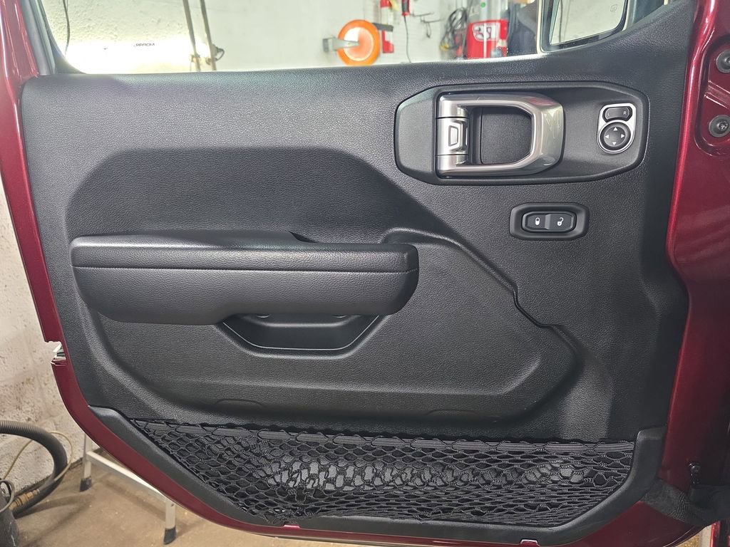 Used 2021 Jeep Wrangler Sport image 24