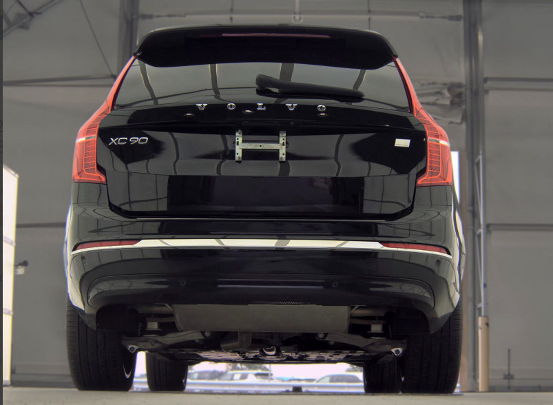 Used 2024 Volvo XC90 T8 Ultimate w/ Protection Package Premier AWD/4WD image 8