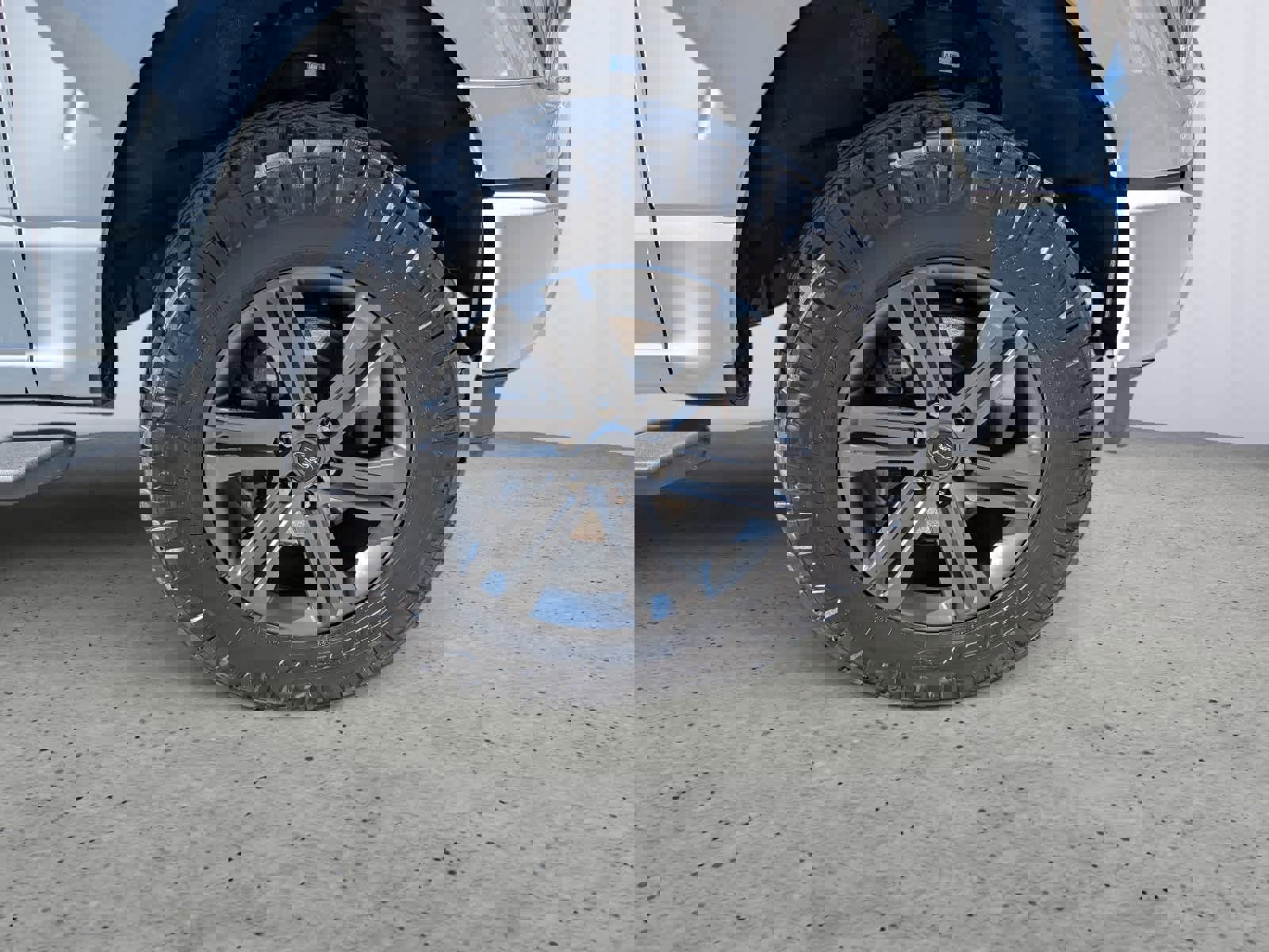 Used 2023 Ford F150 XLT w/ Equipment Group 302A High image 7