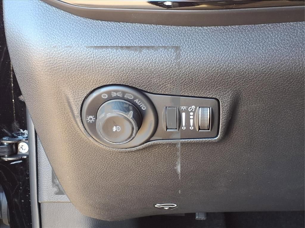 New 2026 Jeep Compass Latitude AWD/4WD image 19