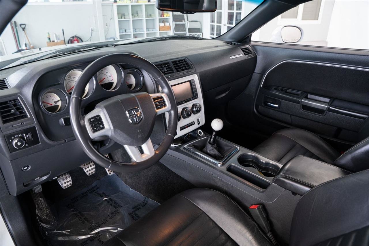 Used 2013 Dodge Challenger R/T Plus RWD image 11