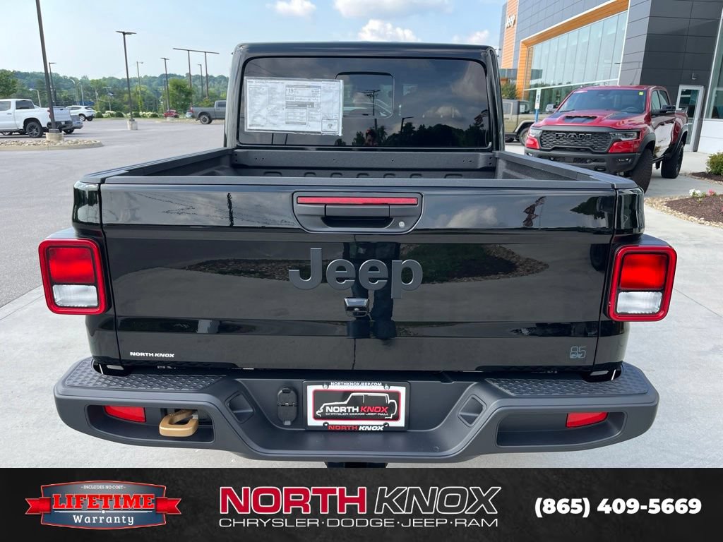 New 2026 Jeep Gladiator Sport AWD/4WD image 17