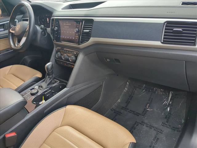 Used 2023 Volkswagen Atlas Cross Sport SEL Premium R-Line image 23