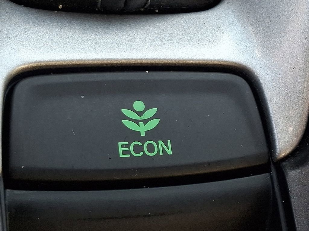 Used 2018 Honda Accord LX image 22