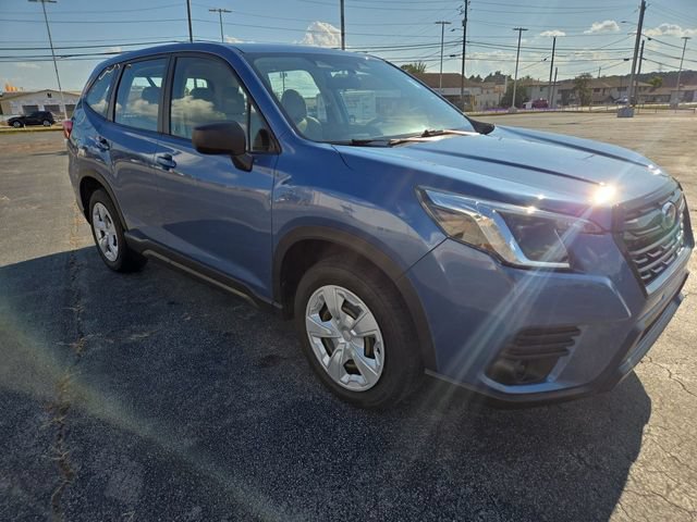 Used 2023 Subaru Forester AWD/4WD image 2