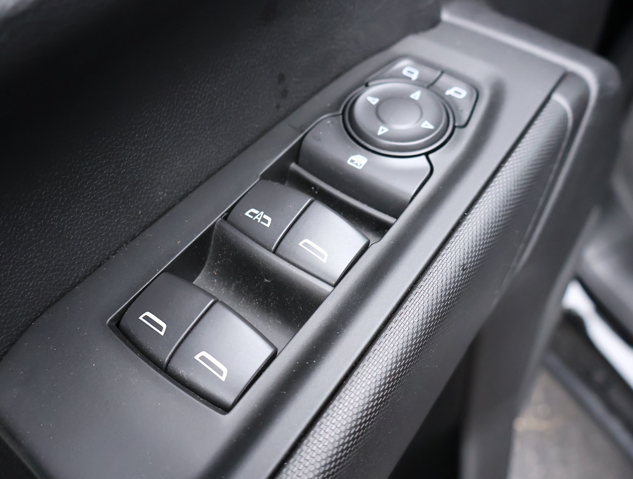 New 2026 Chevrolet Silverado 1500 Custom w/ LPO, Dark Essentials Package AWD/4WD image 9