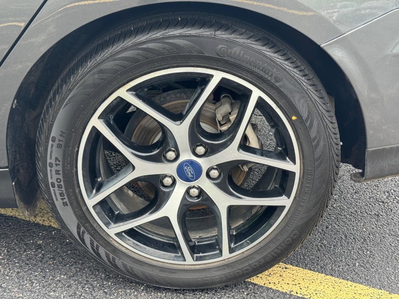 Used 2018 Ford Focus SEL w/ Cold Weather Package FWD image 8