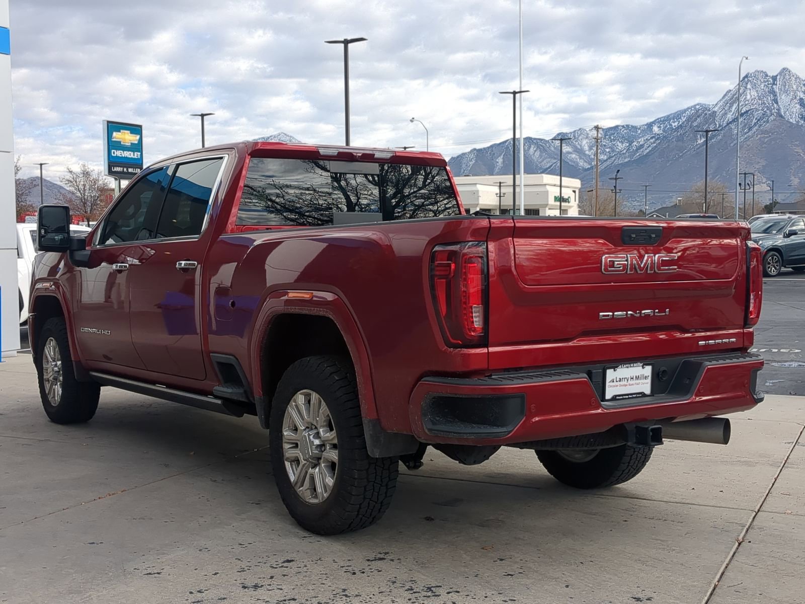 Used 2023 GMC Sierra 3500 Denali image 4