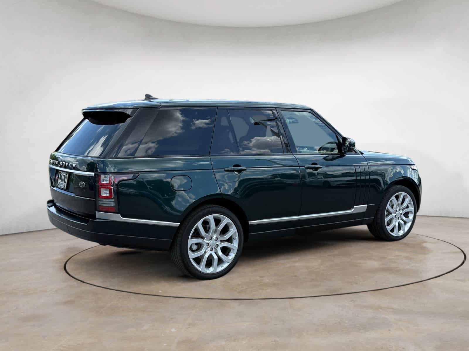 Used 2016 Land Rover Range Rover Supercharged AWD/4WD image 5