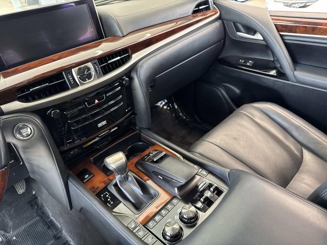 Certified 2020 Lexus LX 570 4WD w/ Luxury Package image 26