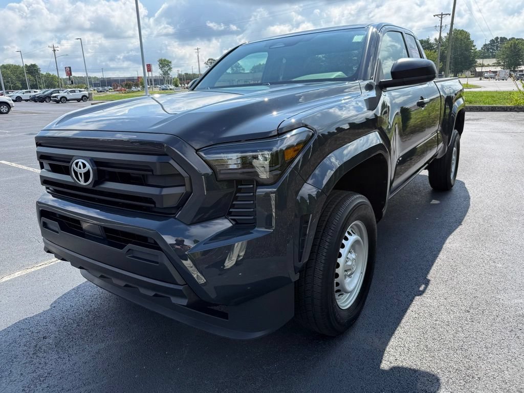 Certified 2025 Toyota Tacoma SR AWD/4WD image 6