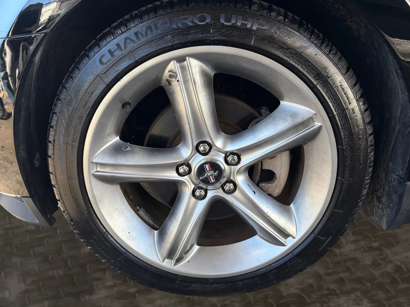 Used 2010 Ford Mustang GT image 29