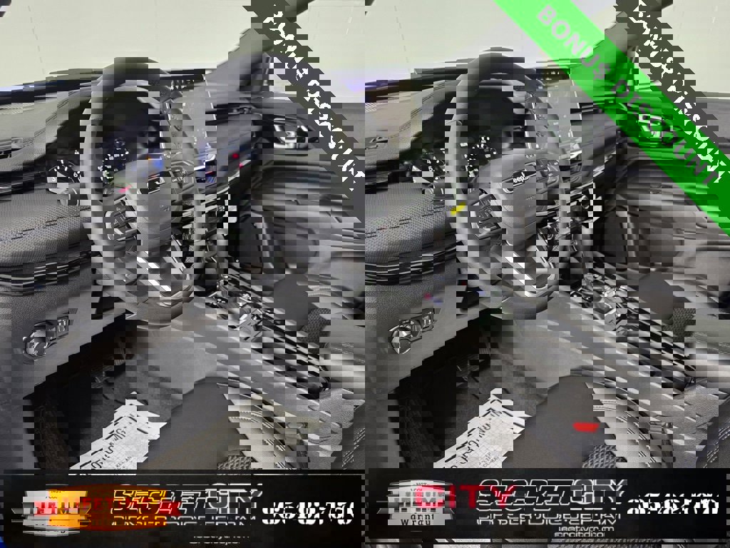 New 2026 Jeep Compass Latitude image 11