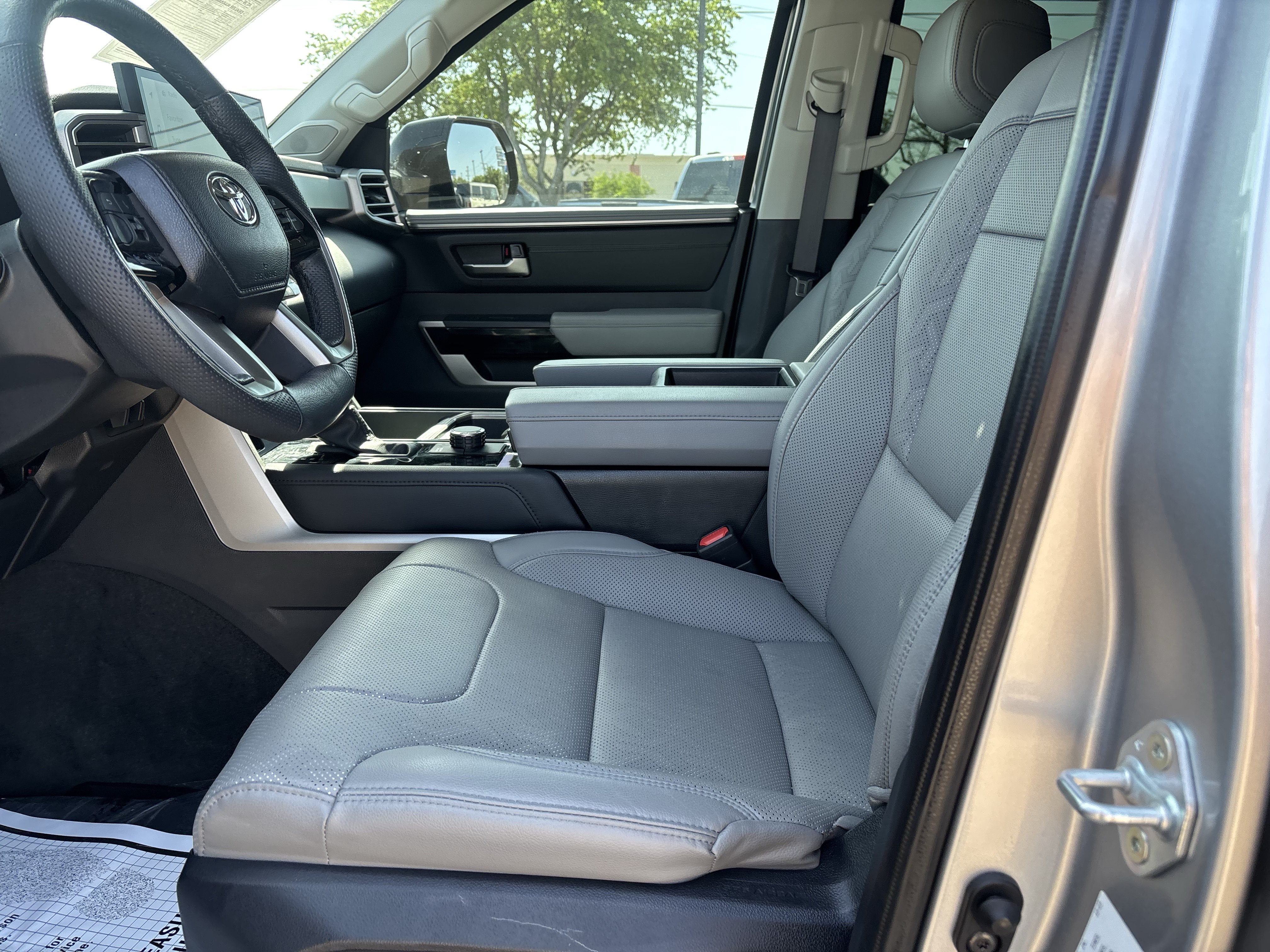 Used 2024 Toyota Tundra Limited RWD image 10