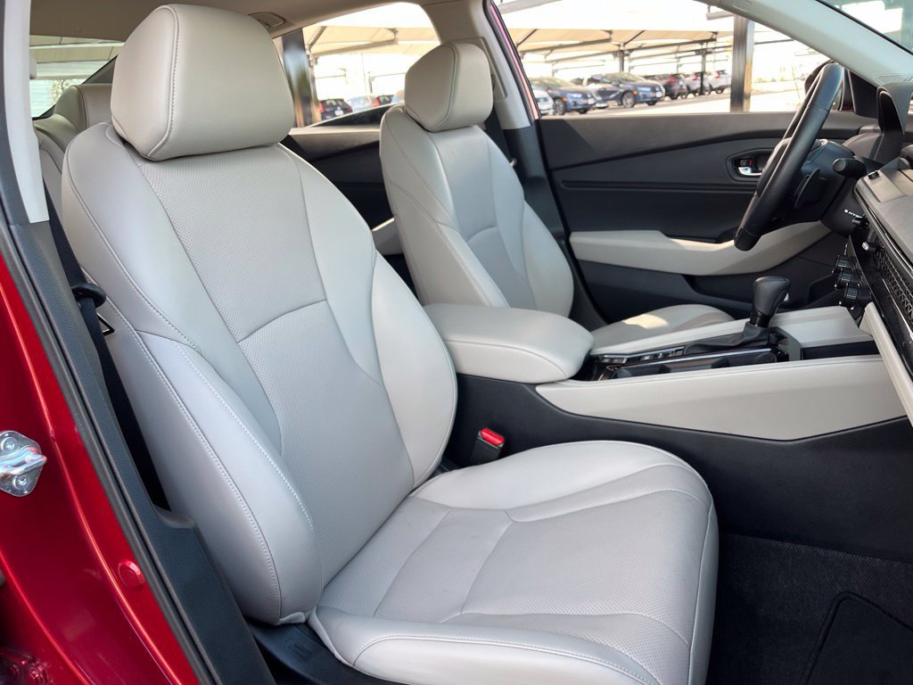 Used 2025 Honda Accord EX-L image 32