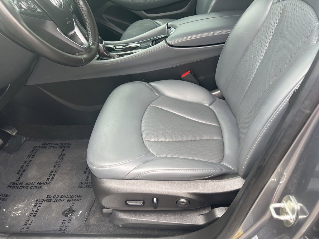 Used 2020 Buick Envision Essence image 13