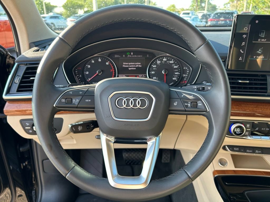 Used 2023 Audi Q5 2.0T Premium w/ Convenience Package AWD/4WD image 24