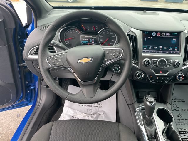Used 2016 Chevrolet Cruze LT w/ Sun And Sound Package FWD image 23