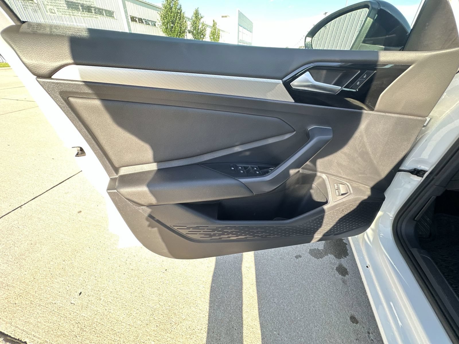 Used 2021 Volkswagen Jetta R-Line FWD image 22