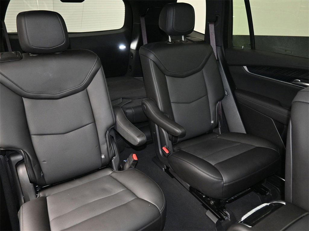 Used 2024 Cadillac XT6 Premium Luxury image 16