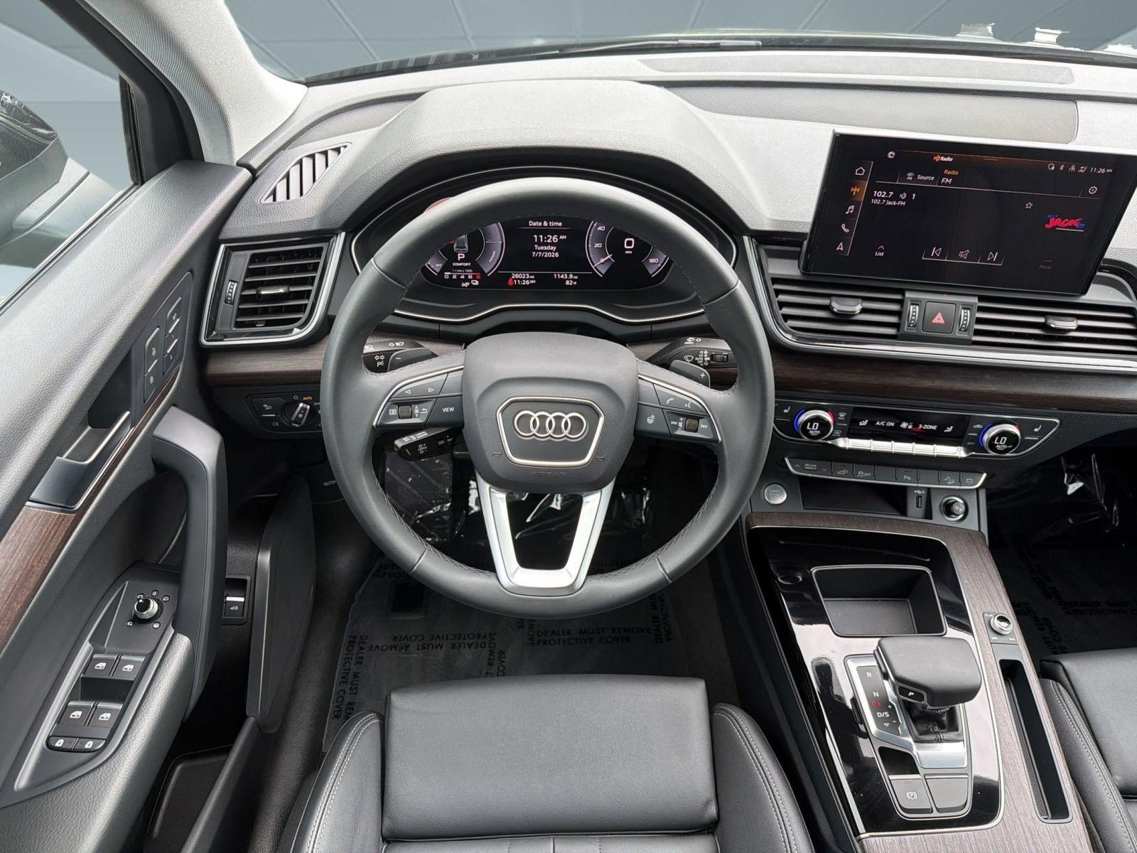 Used 2024 Audi Q5 e Premium w/ Convenience Package AWD/4WD image 30