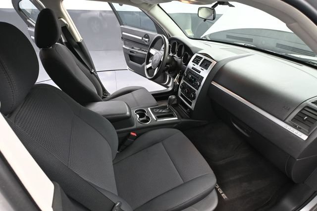 Used 2010 Dodge Charger SXT AWD/4WD image 39