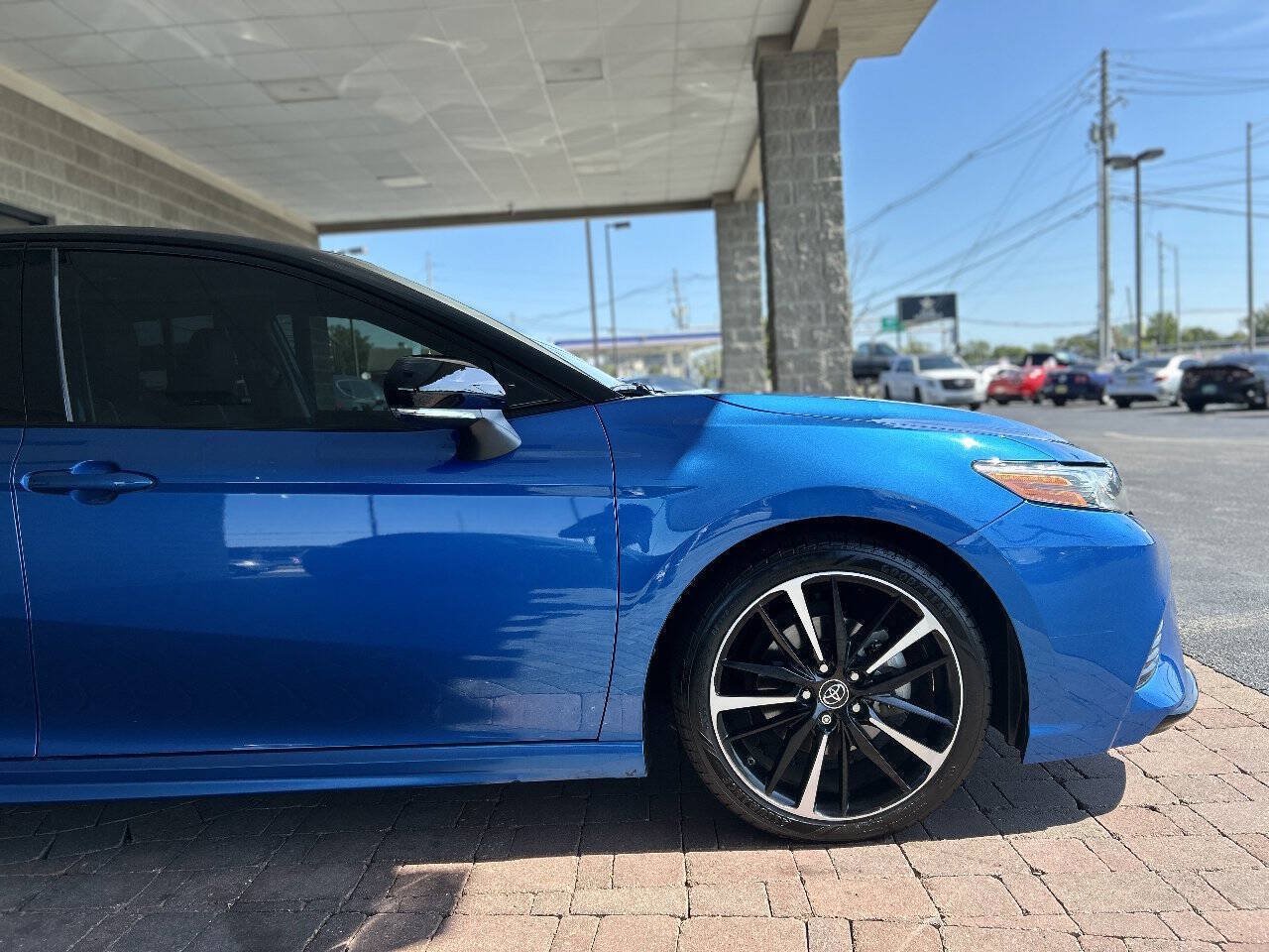 Used 2019 Toyota Camry XSE w/ Navigation Package FWD image 22